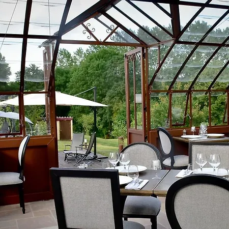 La Grange Aux Peintres Bed and Breakfast *
