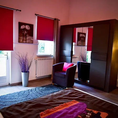 Bed and Breakfast La Grange Aux Peintres *